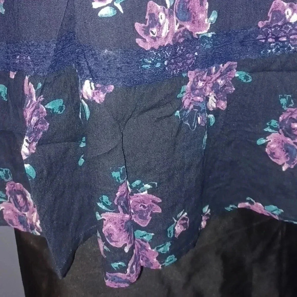 NWT - En Creme Floral Off The Shoulder Blouse (Small or Med) - Picture 3 of 8